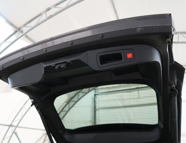 Citroën C5 X Kombi 1,6 l 133 kw