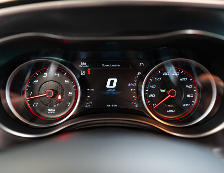 Dodge Charger Sedan / Limuzína 6,4 l 361 kw