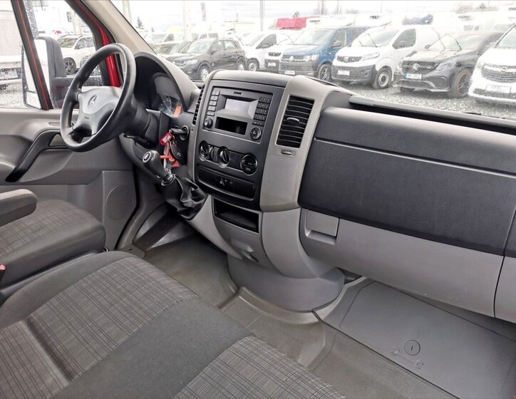 Mercedes-Benz Sprinter Skříň 2,1 l 95 kw