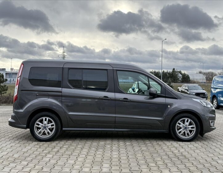Ford Tourneo Connect 7