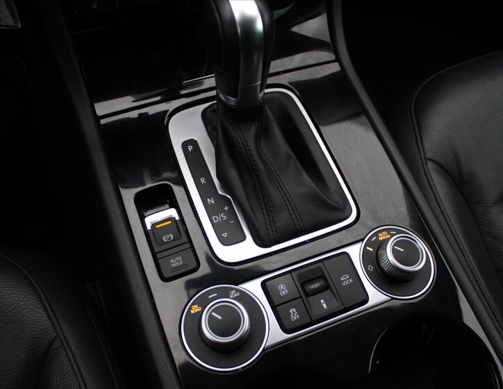 Volkswagen Touareg SUV 3,0 l 193 kw