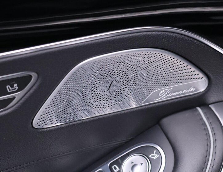 Mercedes-Benz Třídy S Kupé 5,5 l 430 kw