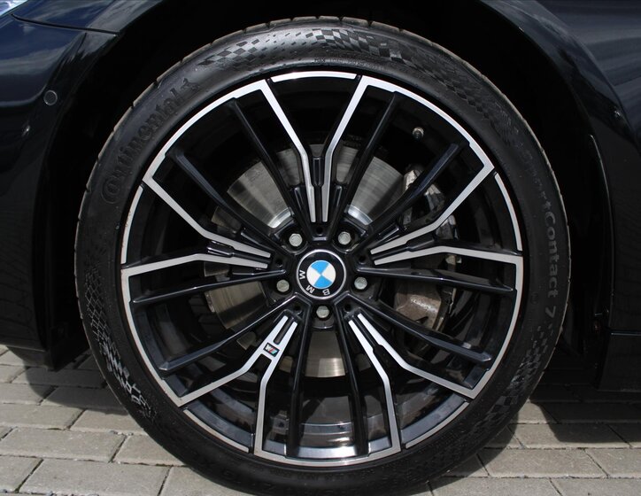 BMW Řada 5 Sedan 3,0 l 250 kw