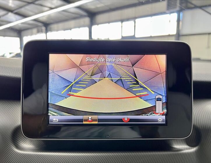 Mercedes-Benz Třídy V 13