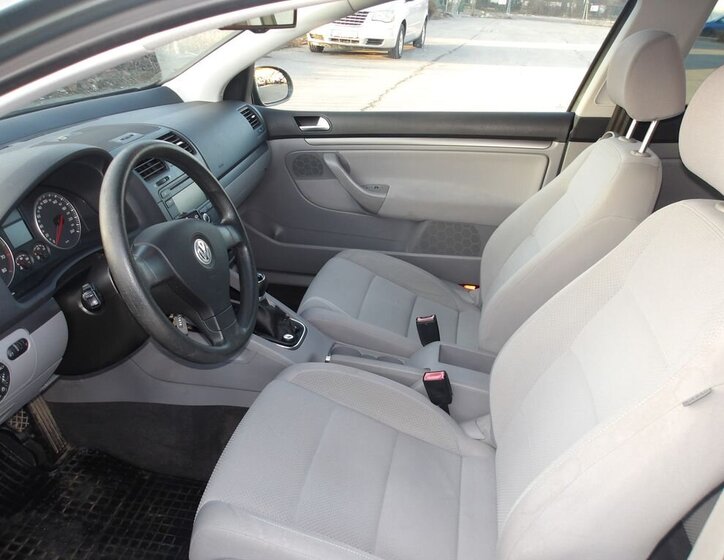 Volkswagen Golf Hatchback 1,6 l 85 kw