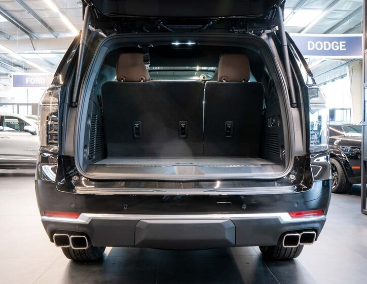 Chevrolet Tahoe SUV 6,2 l 313 kw