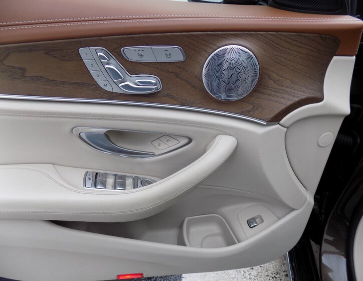 Mercedes-Benz Třídy E Sedan 2,0 l 143 kw