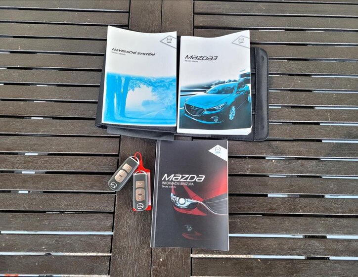 Mazda 3 Sedan / Limuzína 2,0 l 88 kw