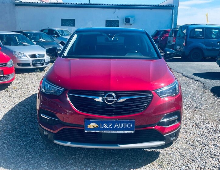 Opel Grandland X SUV / Terénní 1,2 l 96 kw