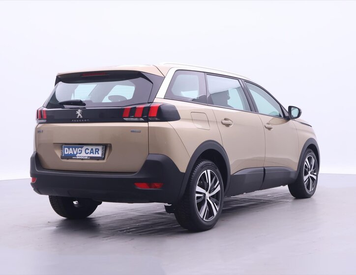 Peugeot 5008 SUV / Terénní 1,2 l 96 kw