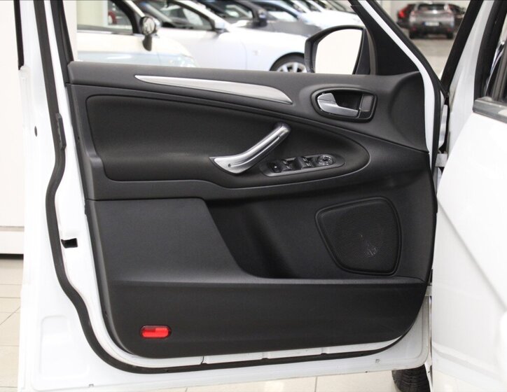 Ford S-MAX MPV 2,0 l 120 kw