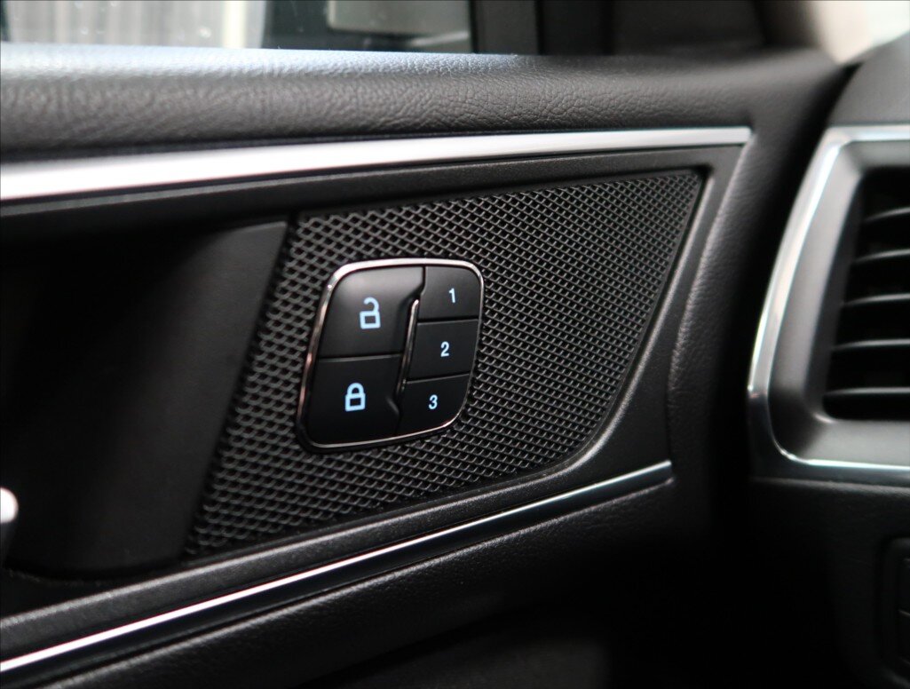 Ford S-MAX MPV 2,0 l 132 kw