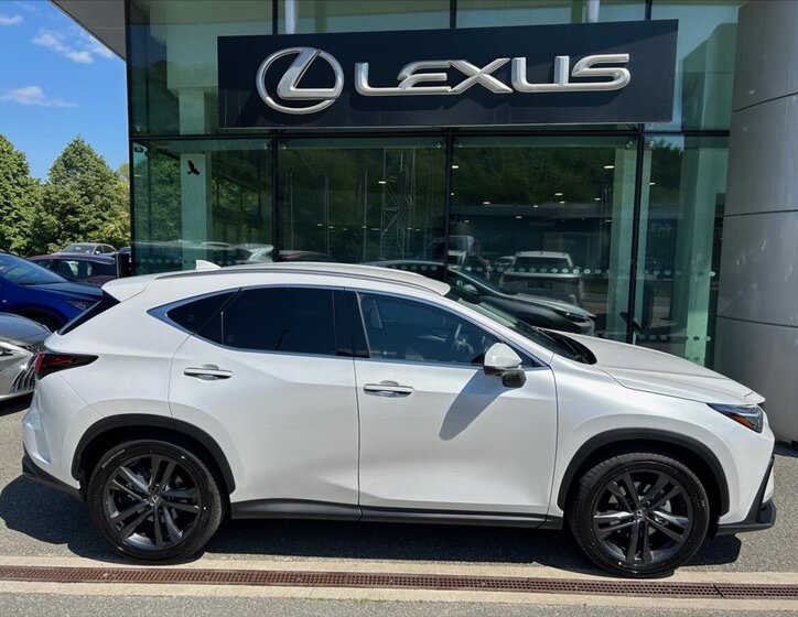 Lexus NX 350h SUV / Terénní 2,5 l 179 kw