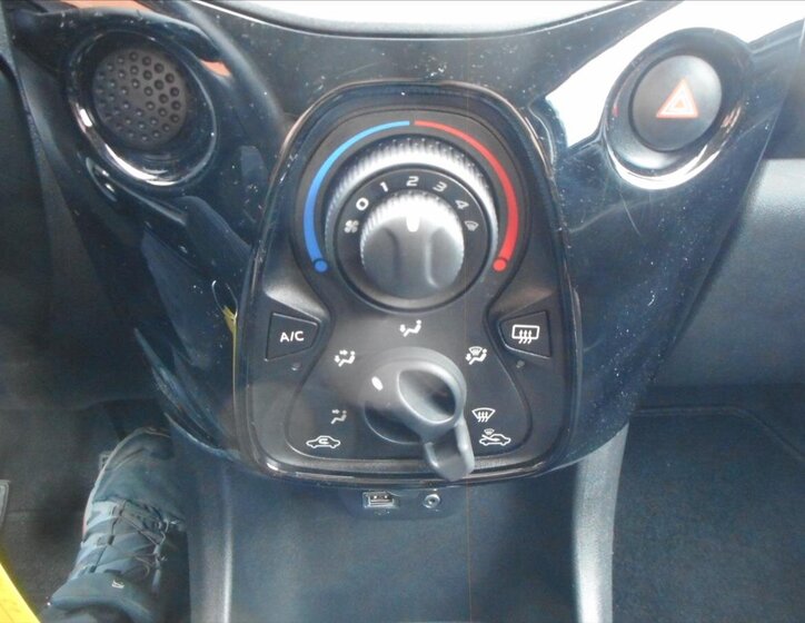 Citroën C1 Hatchback 998,0 53 kw