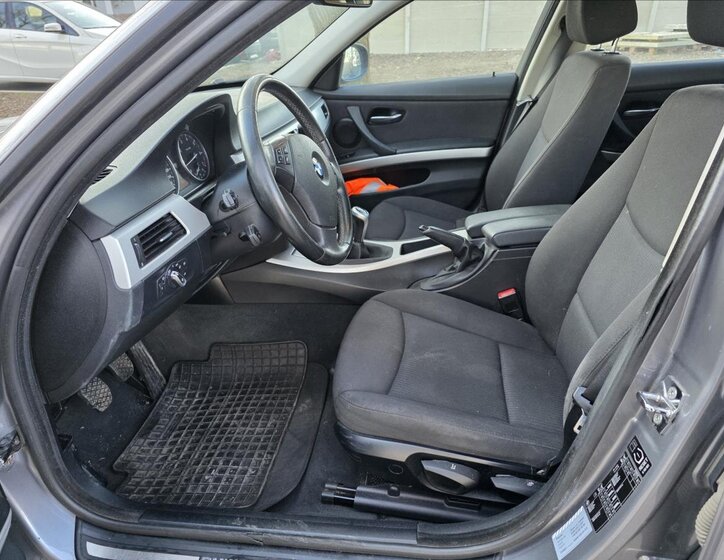 BMW Řada 3 Kombi 2,0 l 105 kw