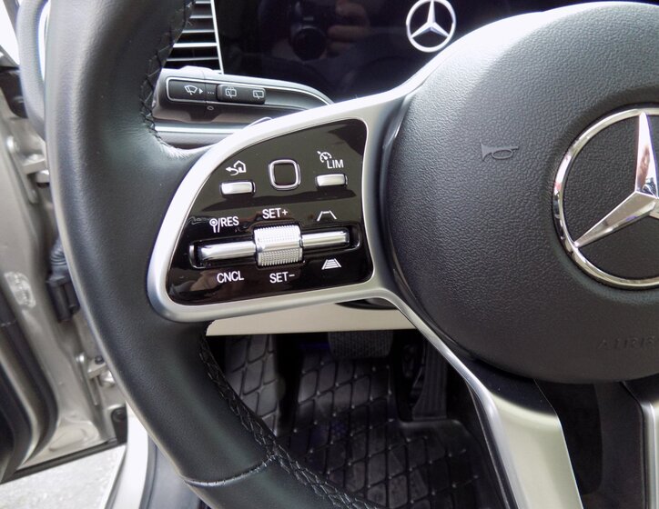 Mercedes-Benz GLE 28