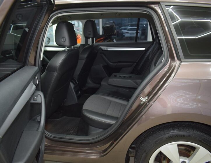 Škoda Octavia Kombi 2,0 l 110 kw