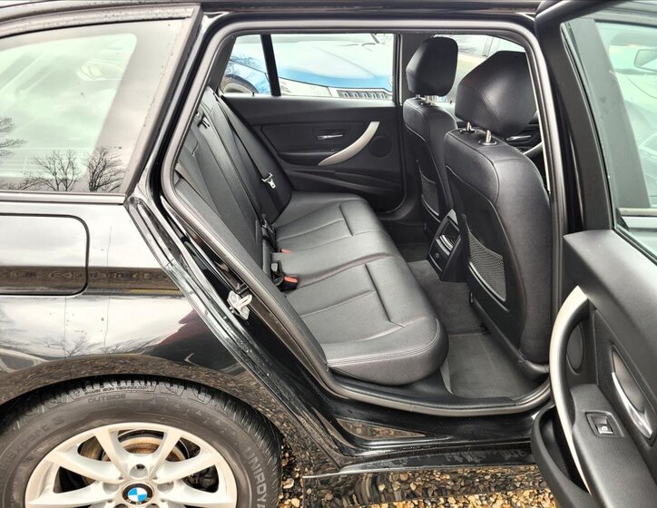 BMW Řada 3 Kombi 2,0 l 100 kw