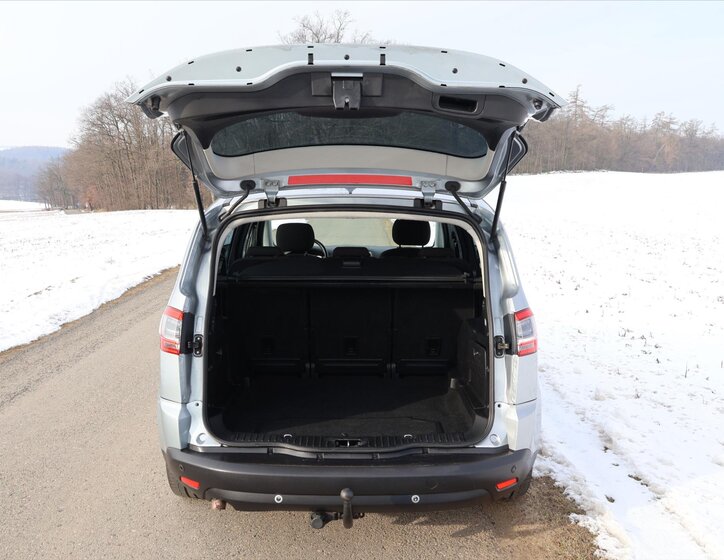 Ford S-MAX MPV 2,0 l 103 kw