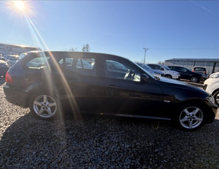 BMW Řada 3 Kombi 2,0 l 105 kw