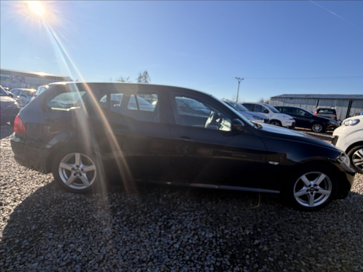 BMW Řada 3 Kombi 2,0 l 105 kw