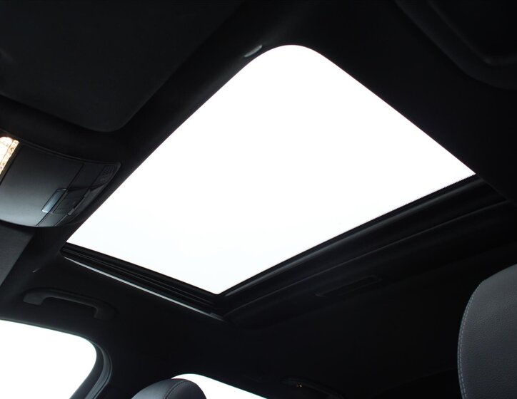 Mercedes-Benz Třídy E Kombi 2,0 l 143 kw