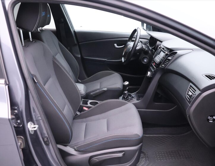 Hyundai i30 Kombi 1,6 l 99 kw