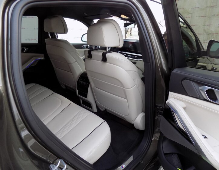 BMW X6 SUV 3,0 l 210 kw