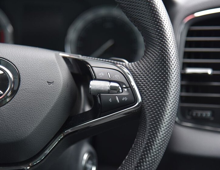 Škoda Karoq SUV / Terénní 1,5 l 110 kw