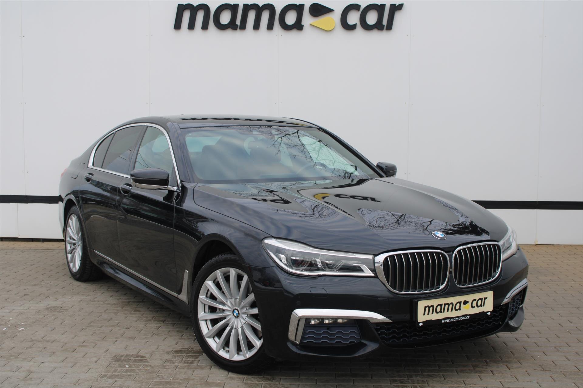 BMW Řada 7 Sedan / Limuzína 3,0 l 195 kw