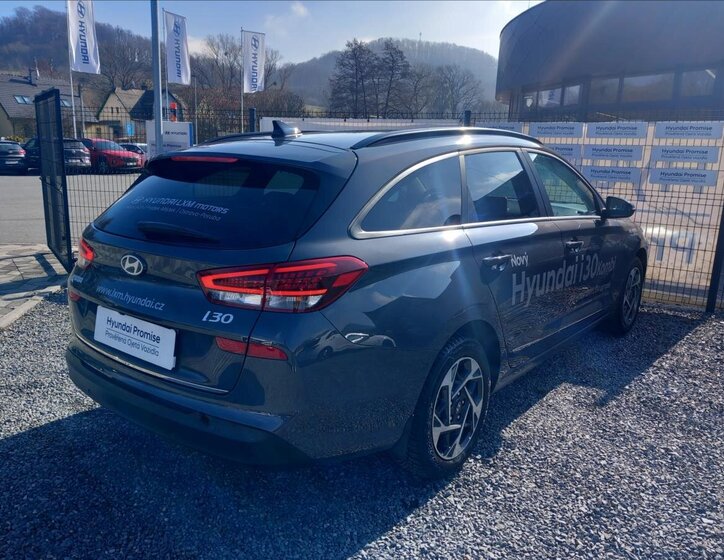 Hyundai i30 Kombi 998,0 73 kw