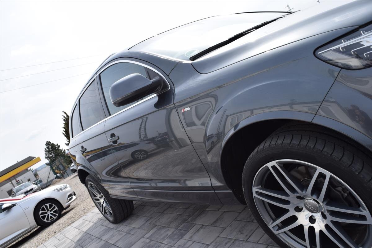 Audi Q7 SUV / Terénní 3,0 l 180 kw