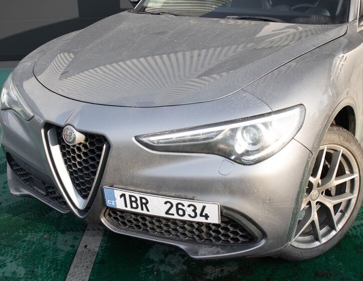 Alfa Romeo Stelvio SUV 2,0 l 206 kw