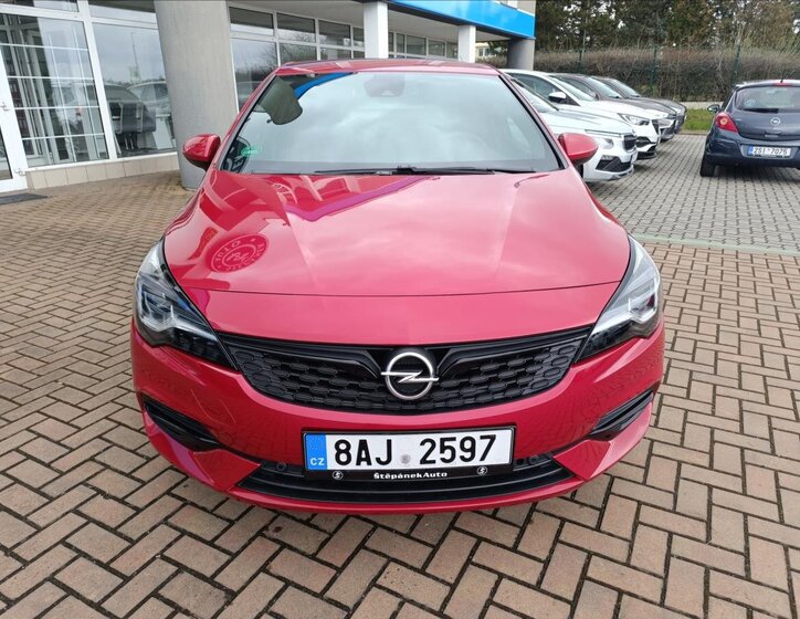 Opel Astra Hatchback 1,2 l 96 kw