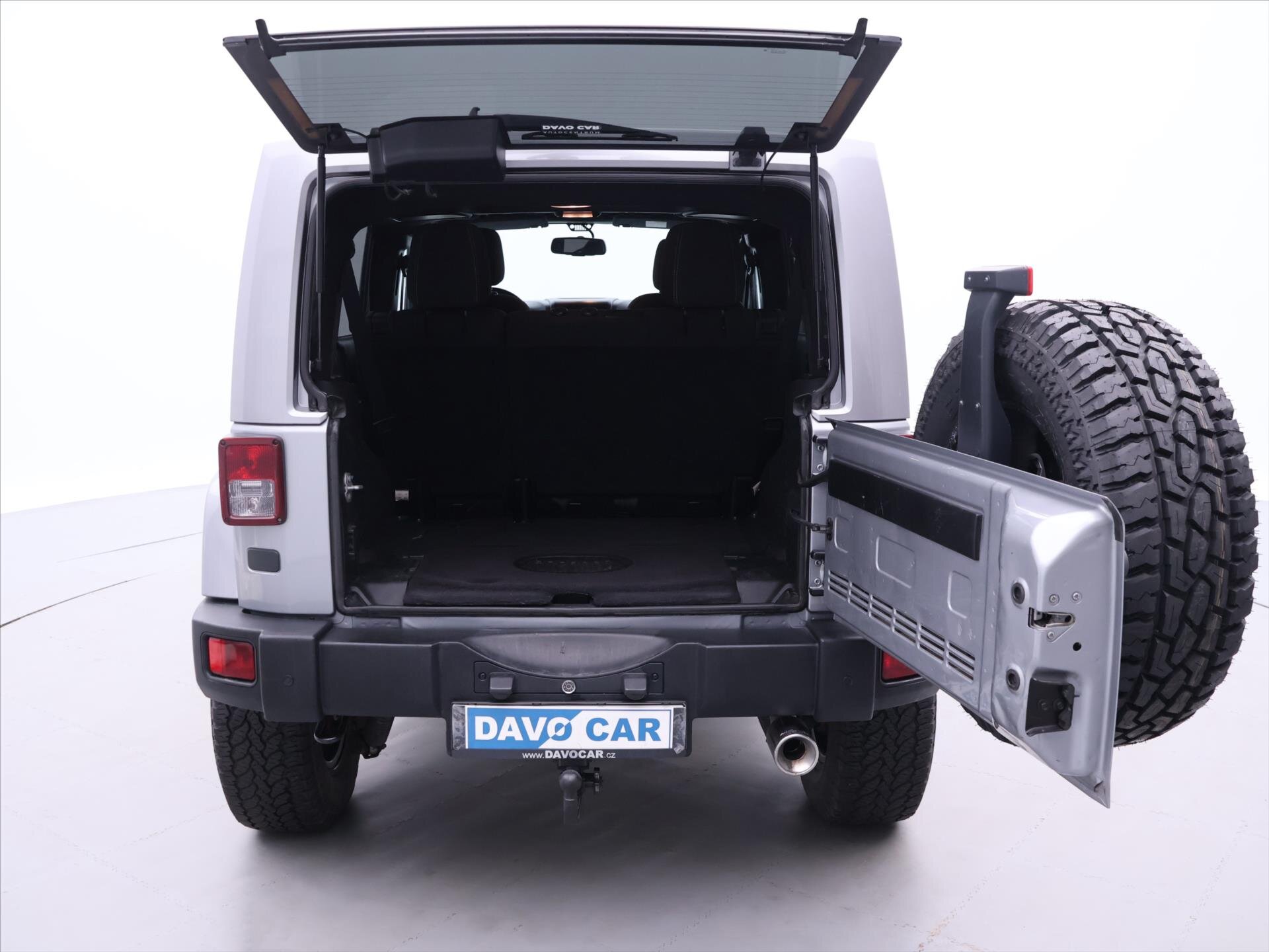 Jeep Wrangler SUV / Terénní 2,8 l 147 kw