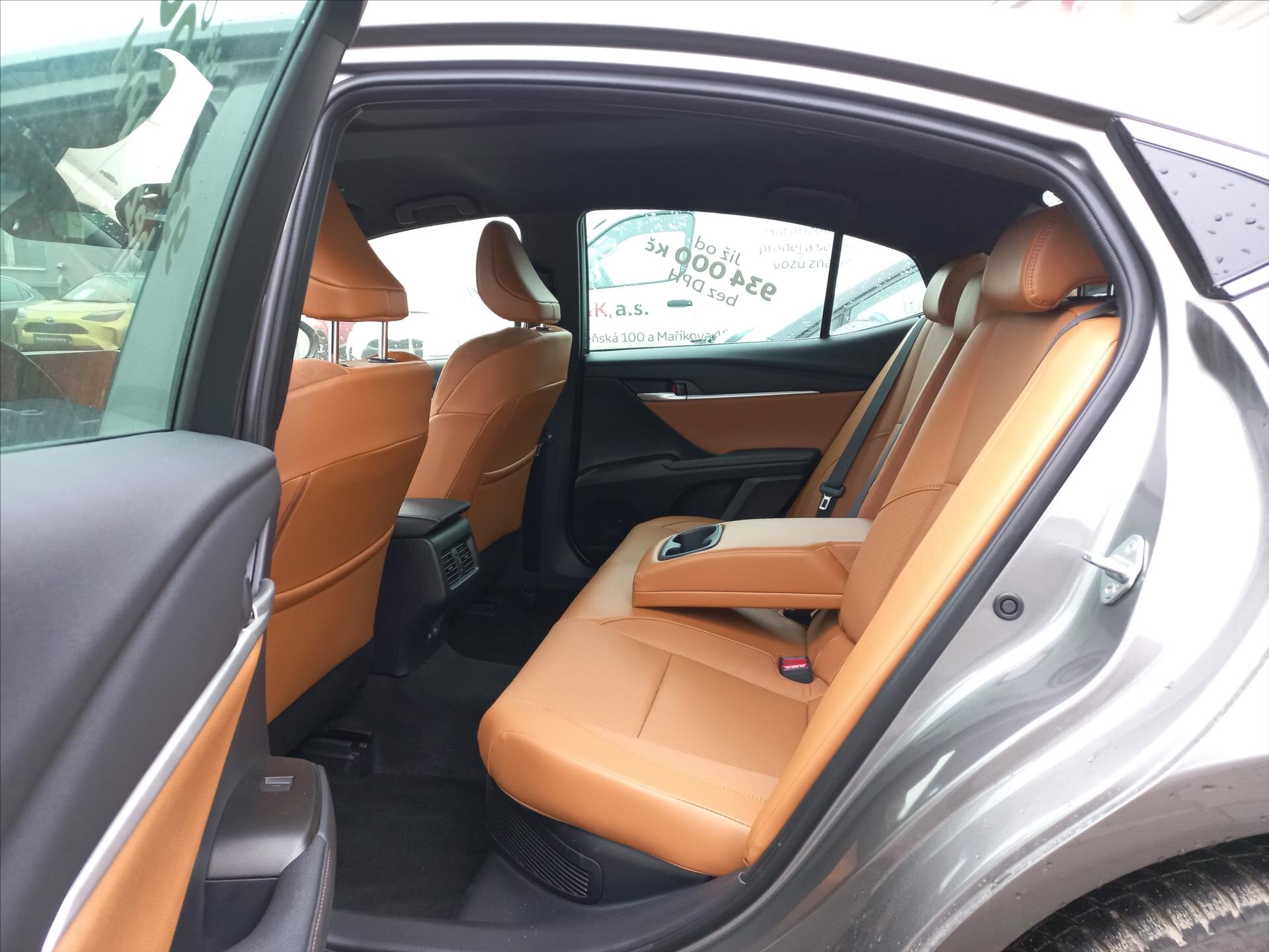 Toyota Camry Sedan 2,5 l 137 kw