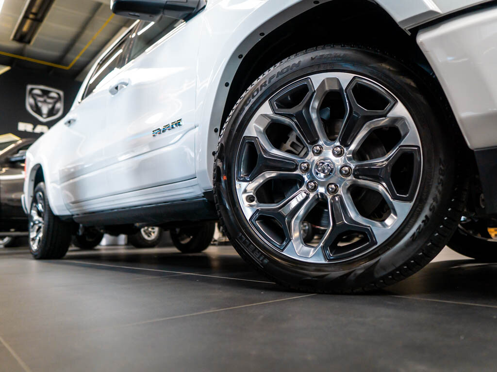 Dodge RAM Pick-up 5,7 l 291 kw