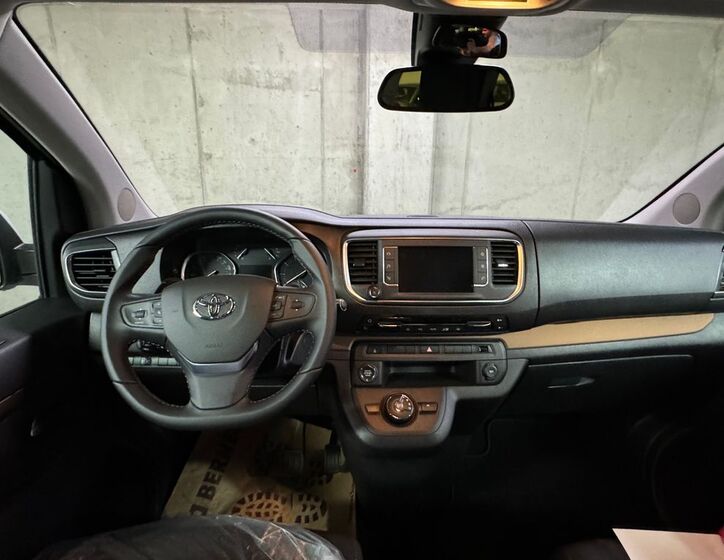Toyota ProAce Verso 15