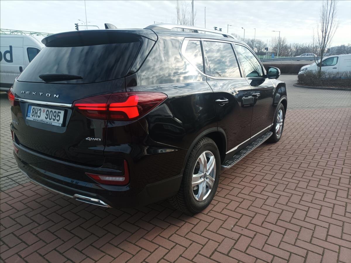SsangYong Rexton SUV 2,2 l 148 kw