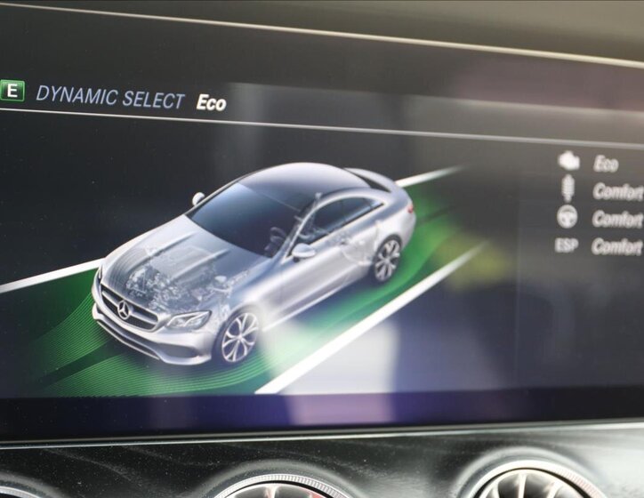 Mercedes-Benz Třídy E Kupé 2,9 l 250 kw