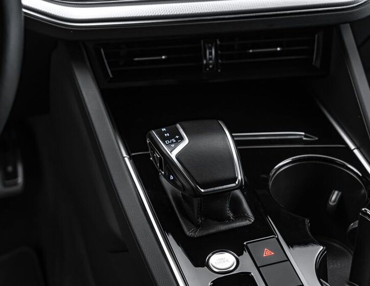 Volkswagen Touareg SUV / Terénní 3,0 l 210 kw