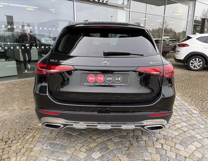 Mercedes-Benz GLC SUV / Terénní 2,0 l 145 kw