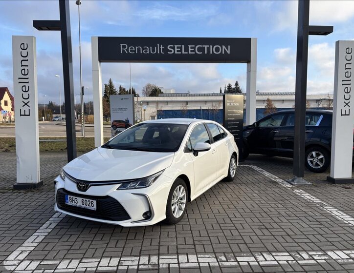 Toyota Corolla Sedan 1,5 l 92 kw