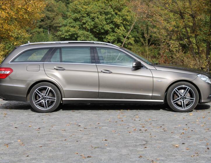 Mercedes-Benz Třídy E 7