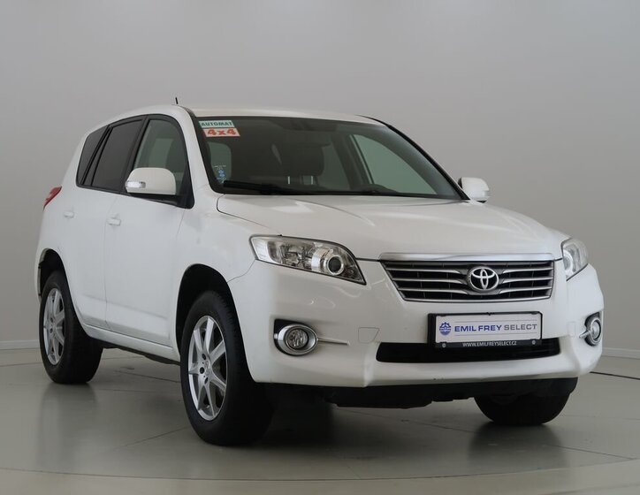 Toyota RAV4 SUV / Terénní 2,0 l 116 kw