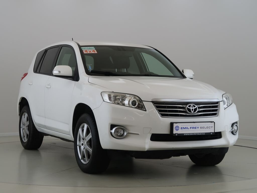 Toyota RAV4 SUV / Terénní 2,0 l 116 kw