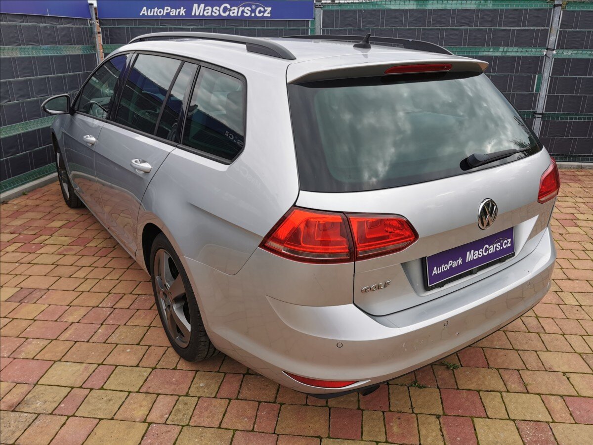 Volkswagen Golf Kombi 1,6 l 77 kw