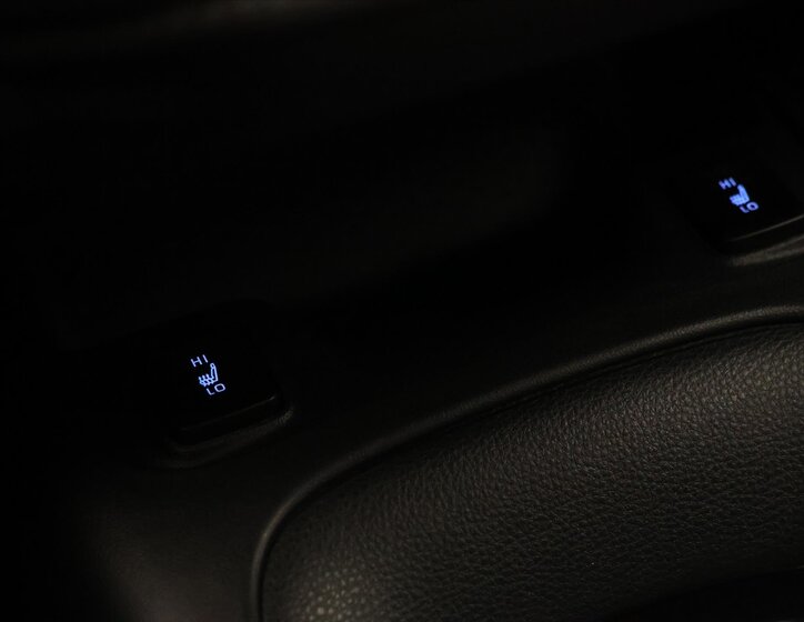 Toyota Corolla Sedan / Limuzína 1,8 l 72 kw