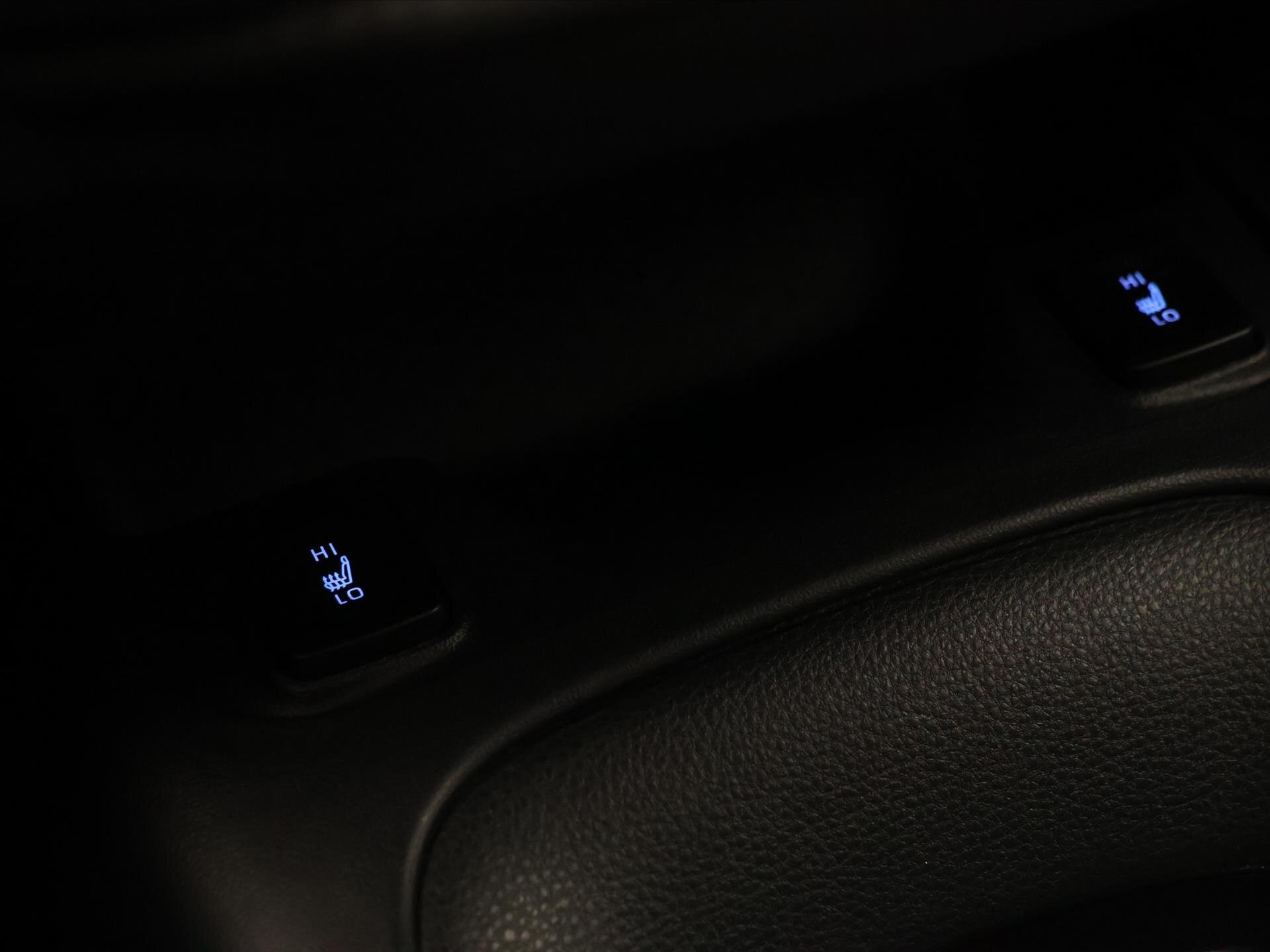 Toyota Corolla Sedan / Limuzína 1,8 l 72 kw