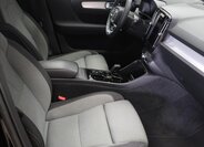 Volvo XC40 Kombi 2,0 l 145 kw